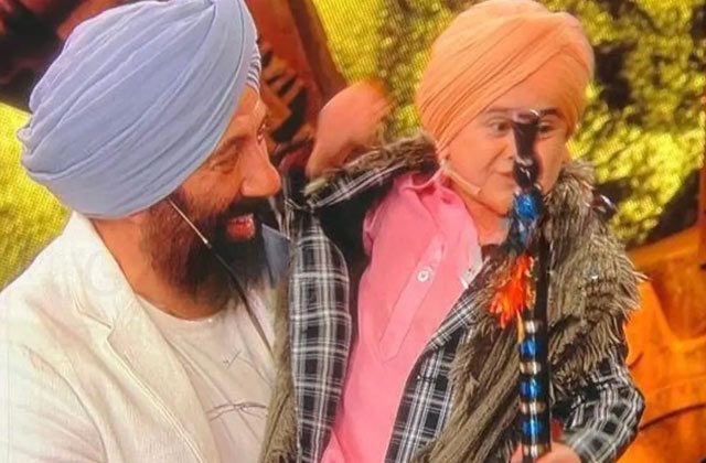 Abdu Rozik Meets Gadar Stars Sunny Deol and Ameesha Patel