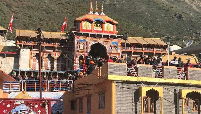 badrinath temple history in hindi
