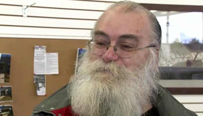 Michigan Man Bought Old Couch And Found 30 Lakh Rupees