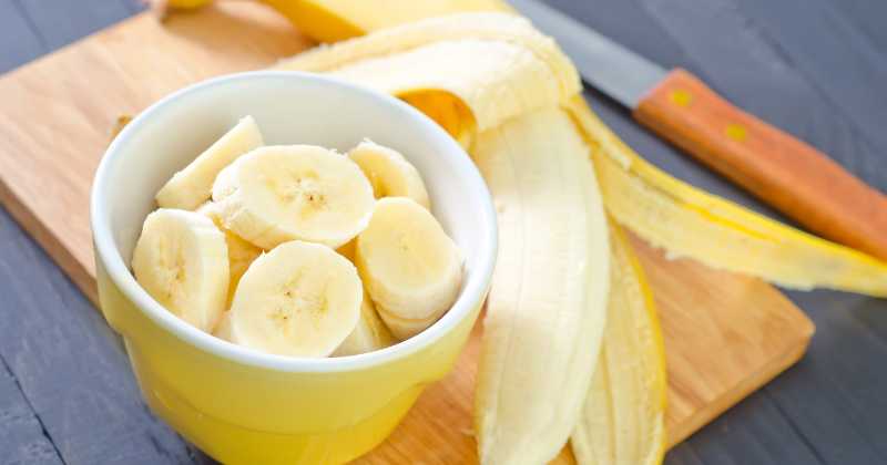 How To Make Banana Hair Pack At Home