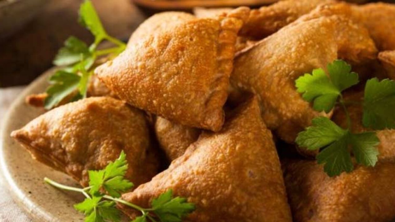 Sighade k atte ka samosa