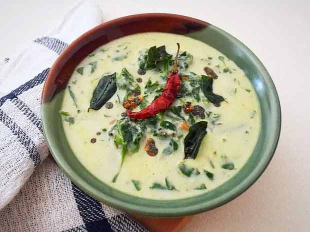 Amaranth Coconut Curry - Lost Indian Recipes In Hindi