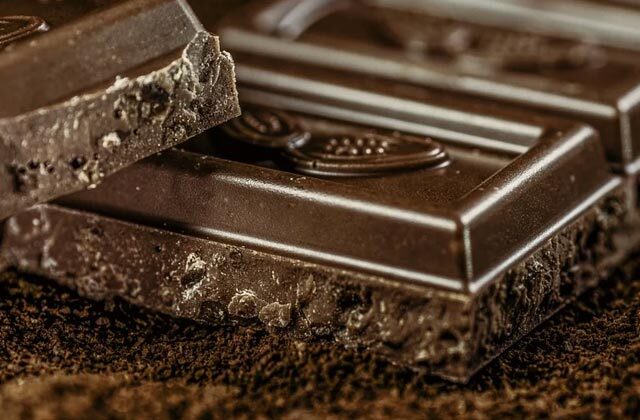 Chocolate Khane Ke Fayde