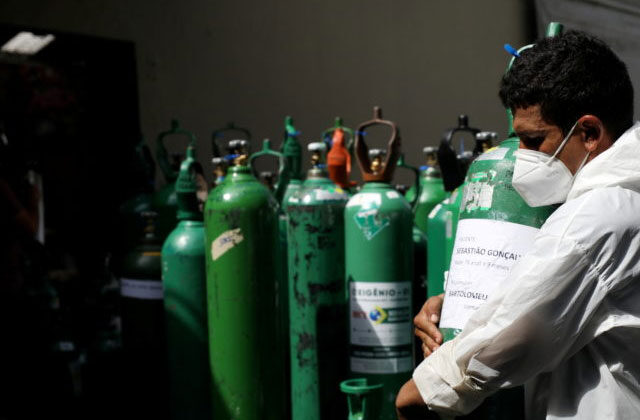 Friend Drove From Bokaro To Noida With Oxygen Cylinder