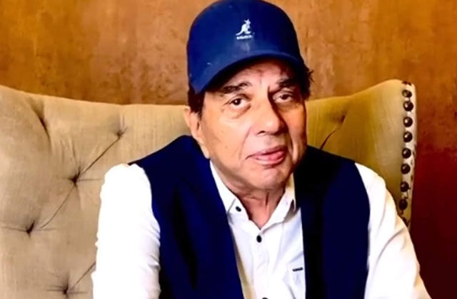 dharmendra sings his favorite song