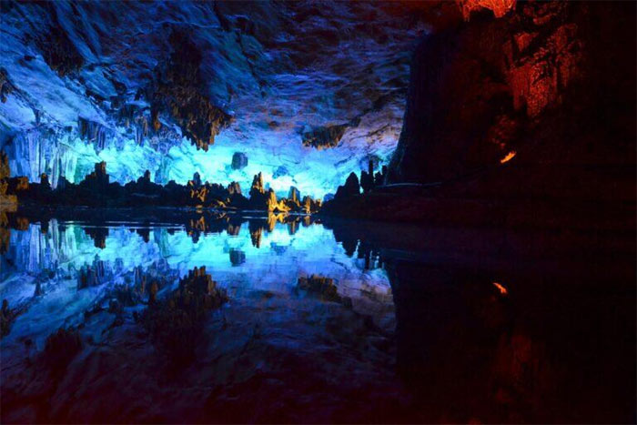 Cavern Lake - Underground lakes in the world