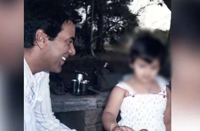 Esha Deol's Unseen Childhood Picture With Dharmendra