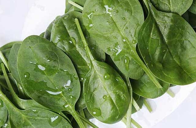 Clean Spinach Leaves
