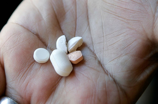 Dawai Lene Ka Sahi Tarika