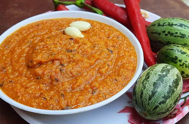 kachri ki chatni kaise banaye