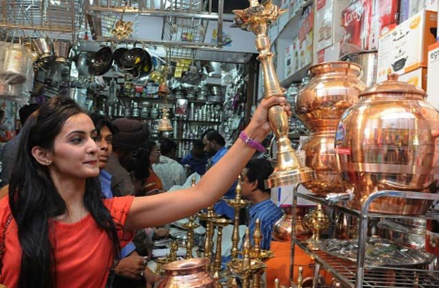 Dhanteras Par Kya Nahi Kharidna Chahiye