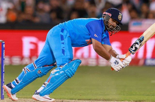 Former Cricketer Thinks Rishabh Pant Should Open