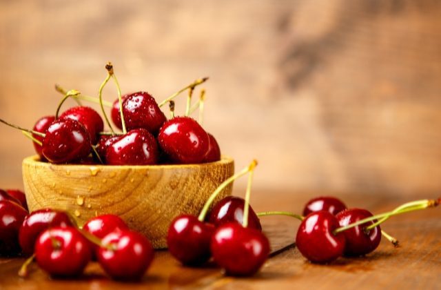 Cherry Benefits in Hindi