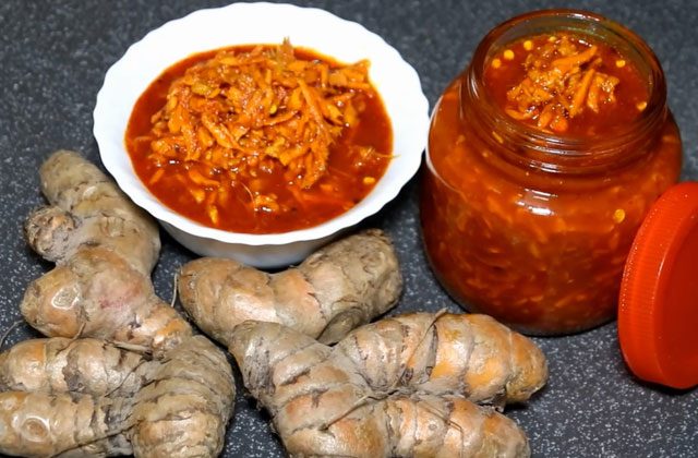 Kachi Haldi Achar Recipe In Hindi