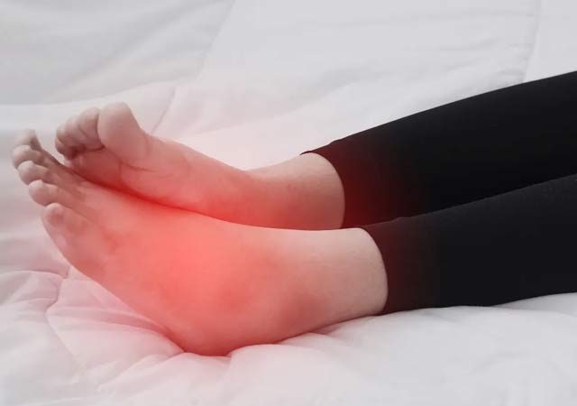 pair ke talve men hone wali khujli