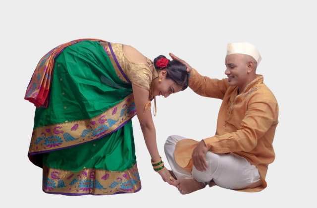 Benefits of Touching Feet in Hindi