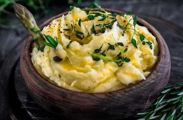 Potato Yogurt Salad Recipe in Hindi