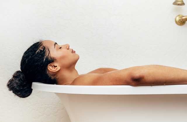 Side Effects of Night Bath in Hindi