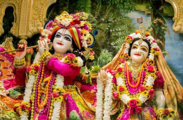 Radha Ashtami Kaise Manaye