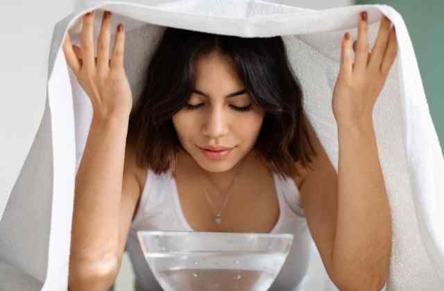 Face Par Steam Lene Ke Fayde